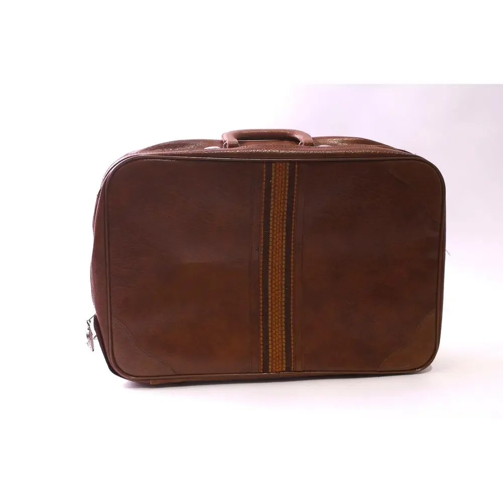 Brown Suitcase, 18x13